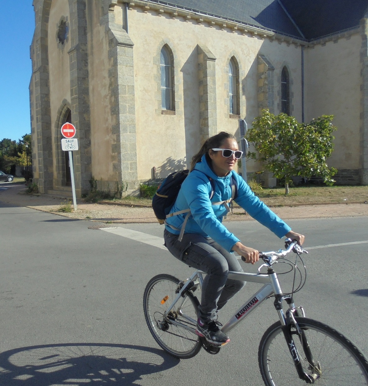 amandine en velo.jpg