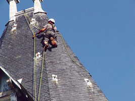 Opérateur Attila à toit traditionnel ardoise